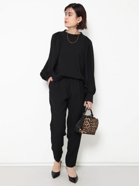 イージーテーパードパンツ