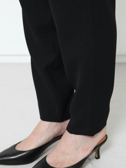 イージーテーパードパンツ