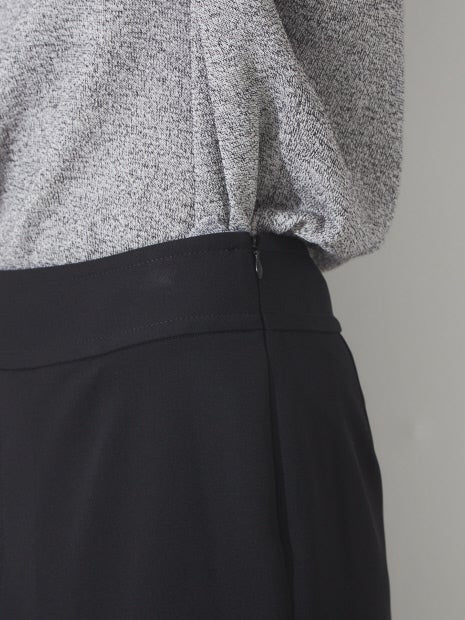 ストレッチボックスプリーツパンツ