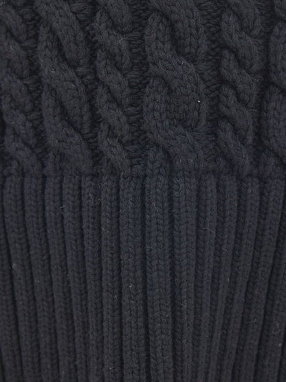 ケーブルニットベスト