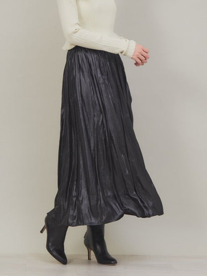レザーライクサテンギャザースカート