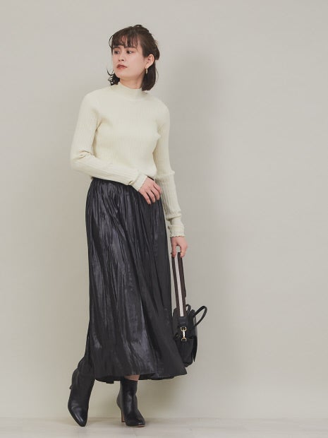 レザーライクサテンギャザースカート