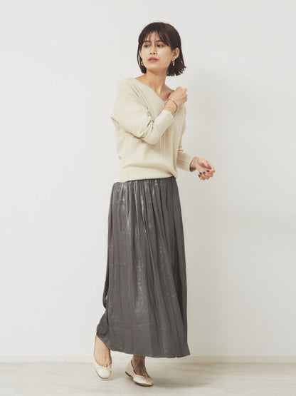 レザーライクサテンギャザースカート