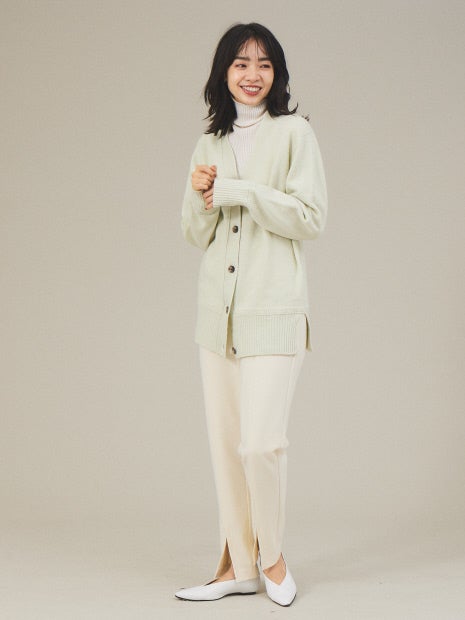 シームレスタートルニット