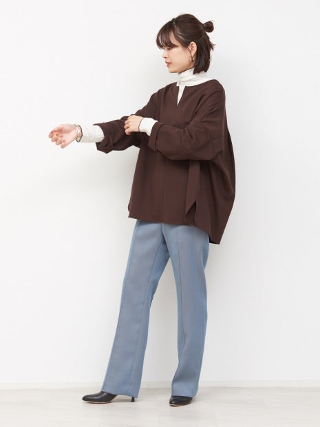 【WEB&一部店舗限定】スリットネックカットソープルオーバー
