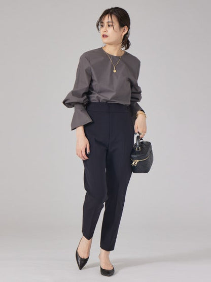 タックフレアブラウス