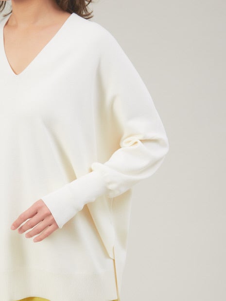 Vネックドレープニットプルオーバー
