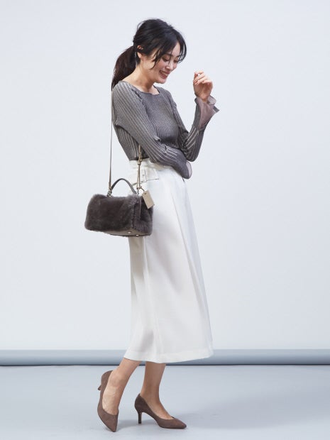 フレアスリーブニット