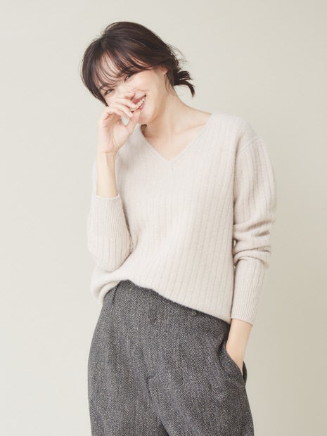 ウールVネックニットプルオーバー