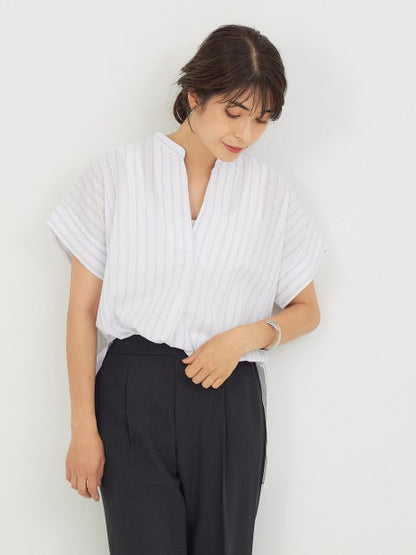 後ボタンフレンチスリーブシャツ