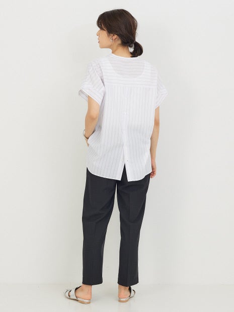 後ボタンフレンチスリーブシャツ