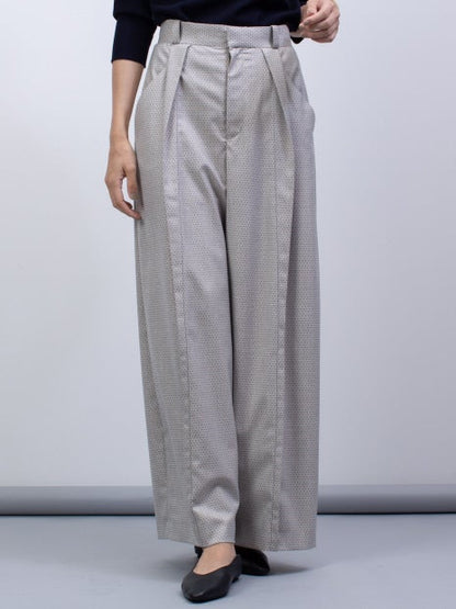 ドットジャガードパンツ