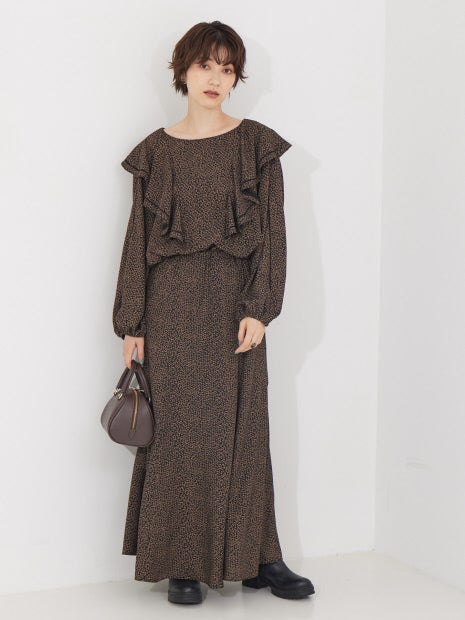 花柄フリル衿ブラウス