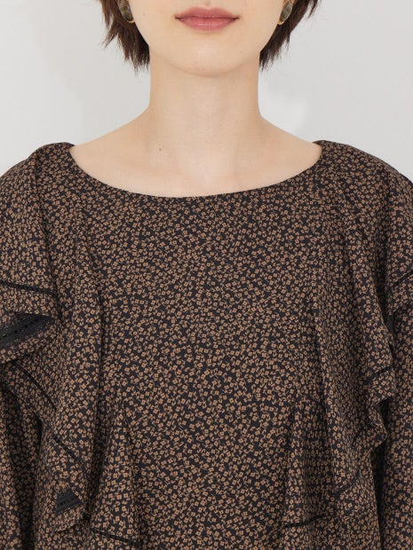 花柄フリル衿ブラウス