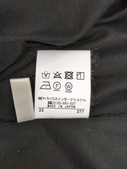 カフスフレアカットソー