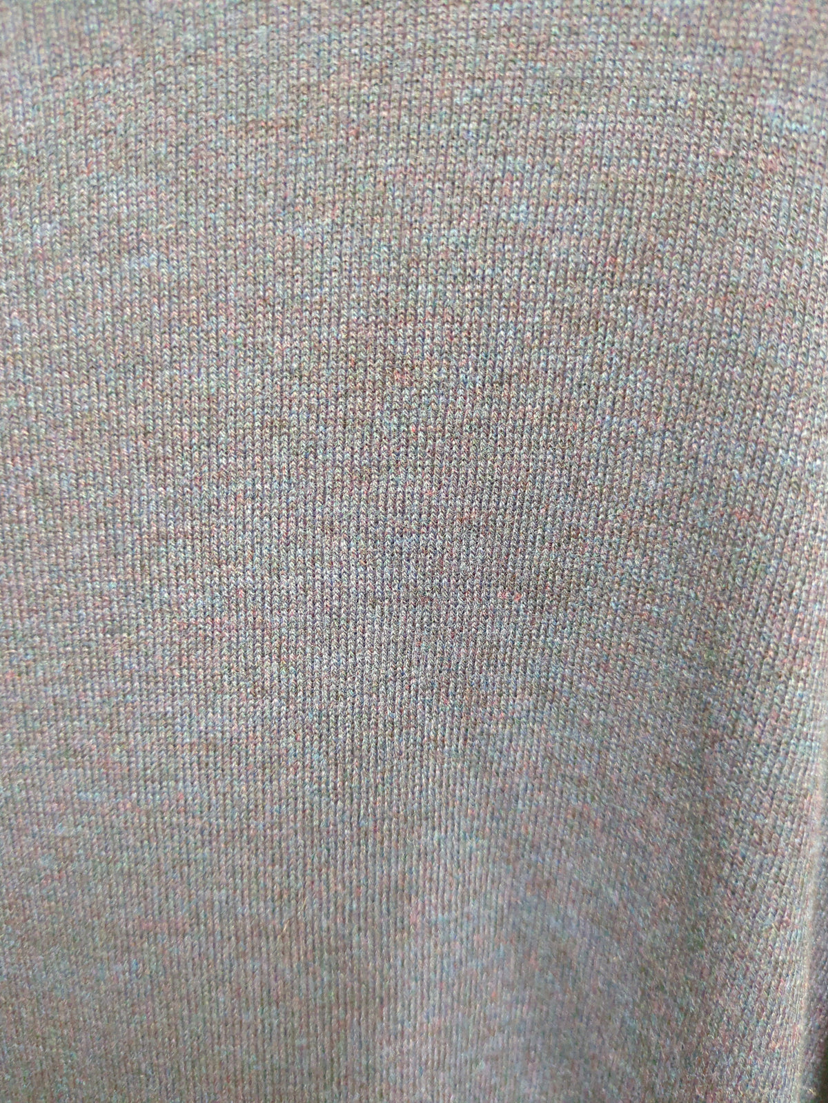 ヘムラインドレープニット