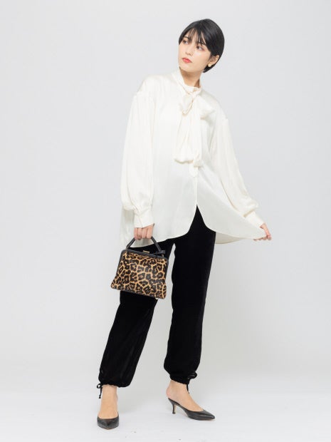 リボンデザインシャツブラウス