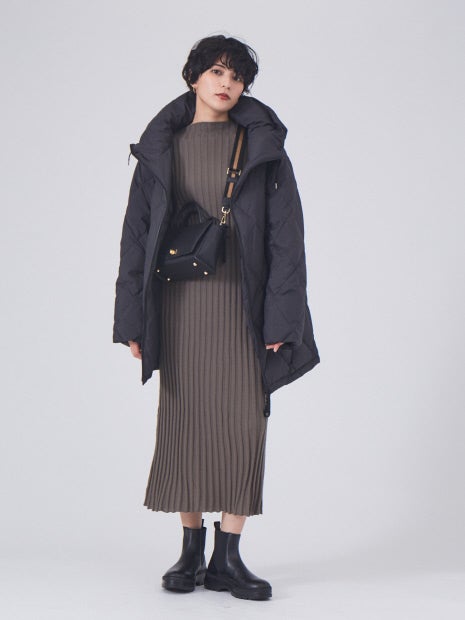 リブニットワンピース