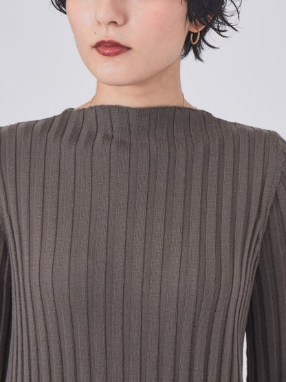 リブニットワンピース