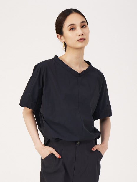 撥水タフタTブラウス