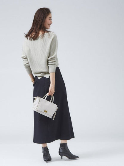 セミフレアスカート