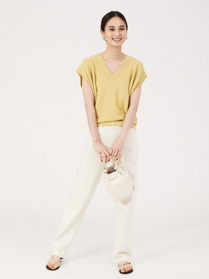 変形Vネックニット