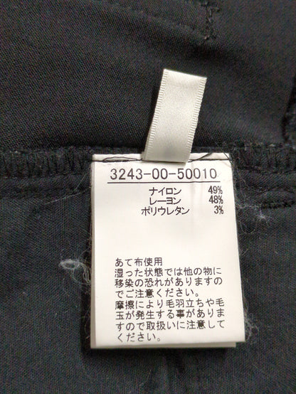 サテンストレッチスリムパンツ