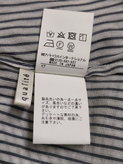 シャツ