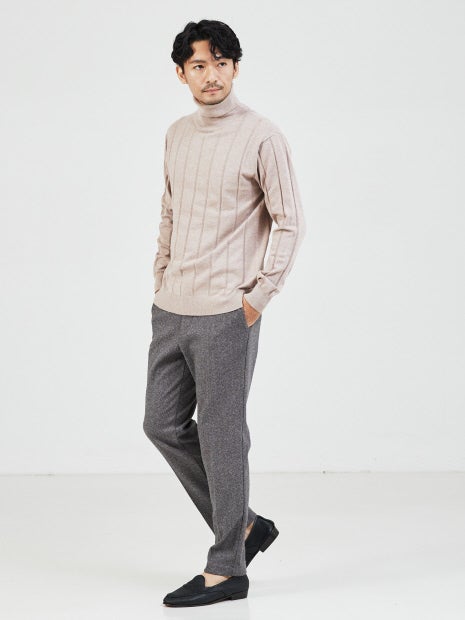 【カシミアタッチ】シャドーストライプ タートルネック ニット