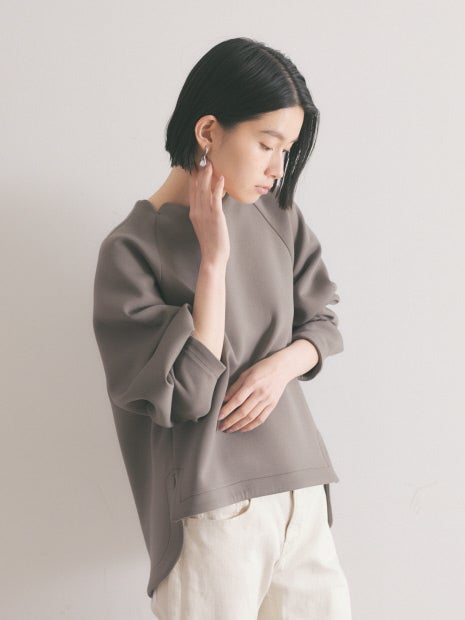 フォルムエアリーカットソー