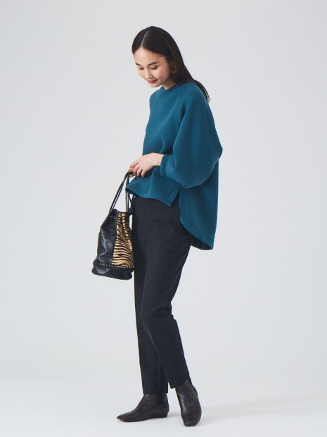 フォルムエアリーカットソー