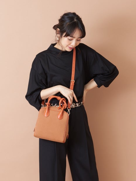 ハイネックパフ袖カットソー