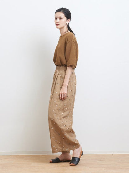 小花刺繍ワイドパンツ