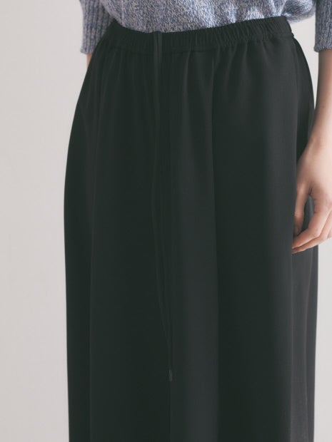 バックサテンジョーゼットドレープパンツ