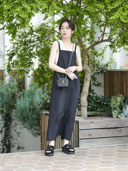 ドライタッチストレッチジャンパースカート