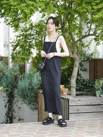 ドライタッチストレッチジャンパースカート