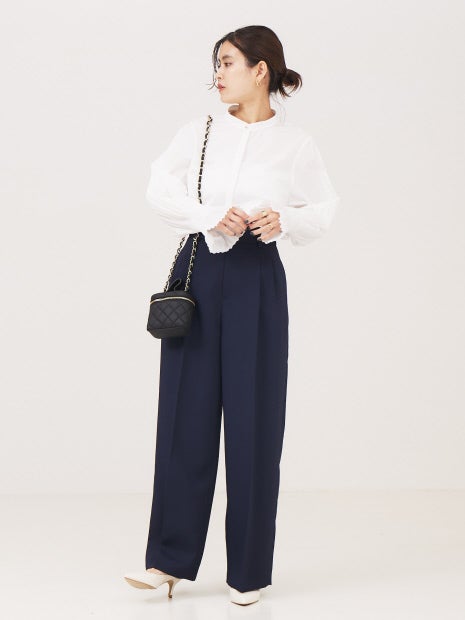 袖プリーツ台衿ブラウス