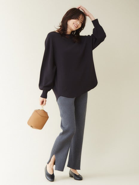 ホールガーメントサイドスリットパンツ