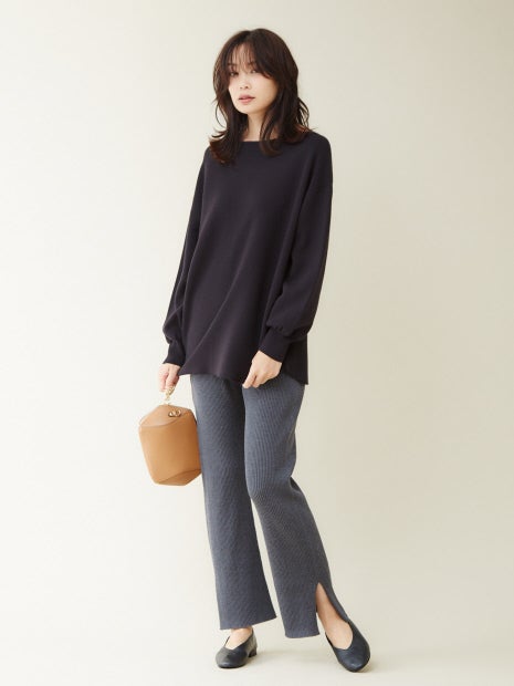 ホールガーメントサイドスリットパンツ