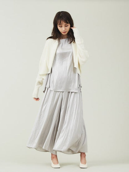 グロッシーサテンドレープパンツ