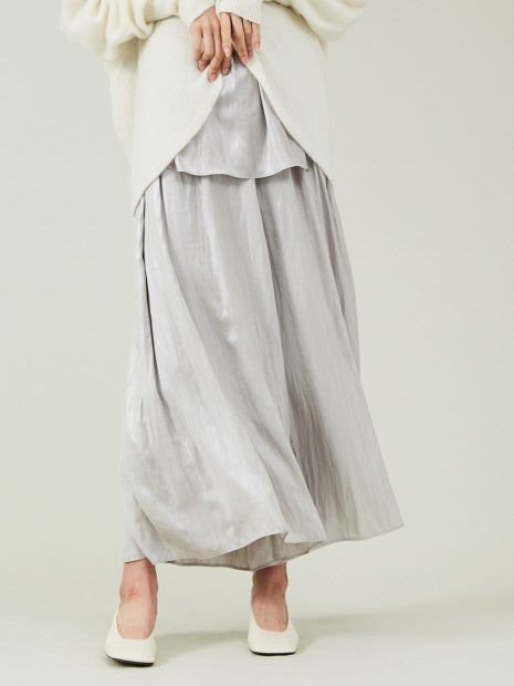 グロッシーサテンドレープパンツ