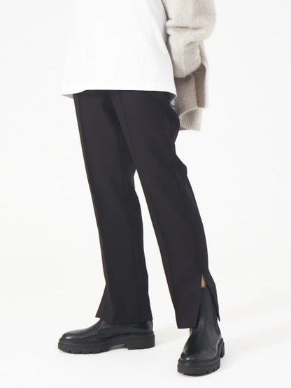 パウダリーストレッチスリットパンツ