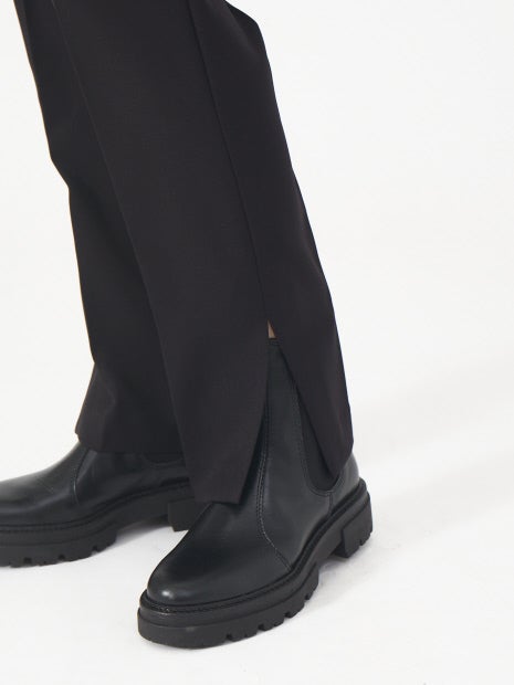 パウダリーストレッチスリットパンツ