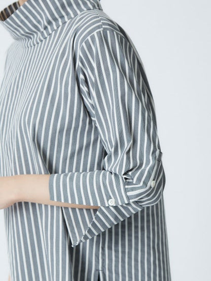 千鳥ストライプボトルネックプルオーバー