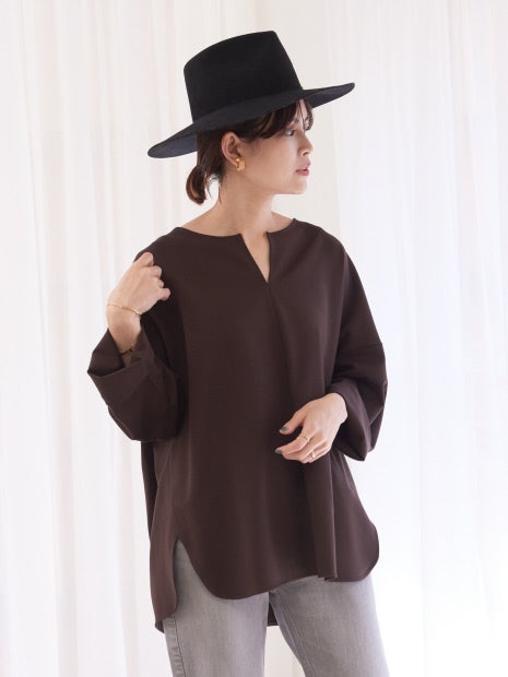 【WEB&一部店舗限定】スリットネックカットソープルオーバー