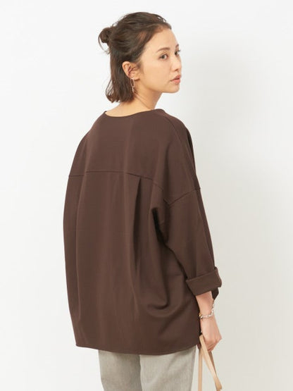 スリットネックカットソープルオーバー