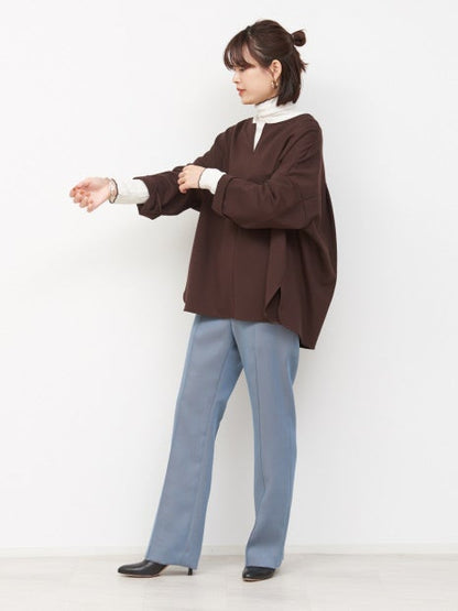 スリットネックカットソープルオーバー