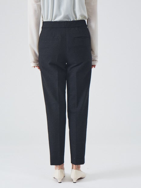 マルチストレッチシガレットパンツ