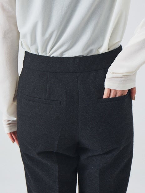 マルチストレッチシガレットパンツ