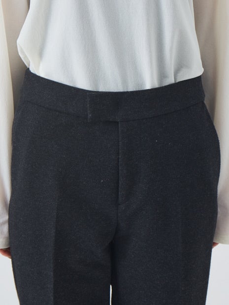 マルチストレッチシガレットパンツ